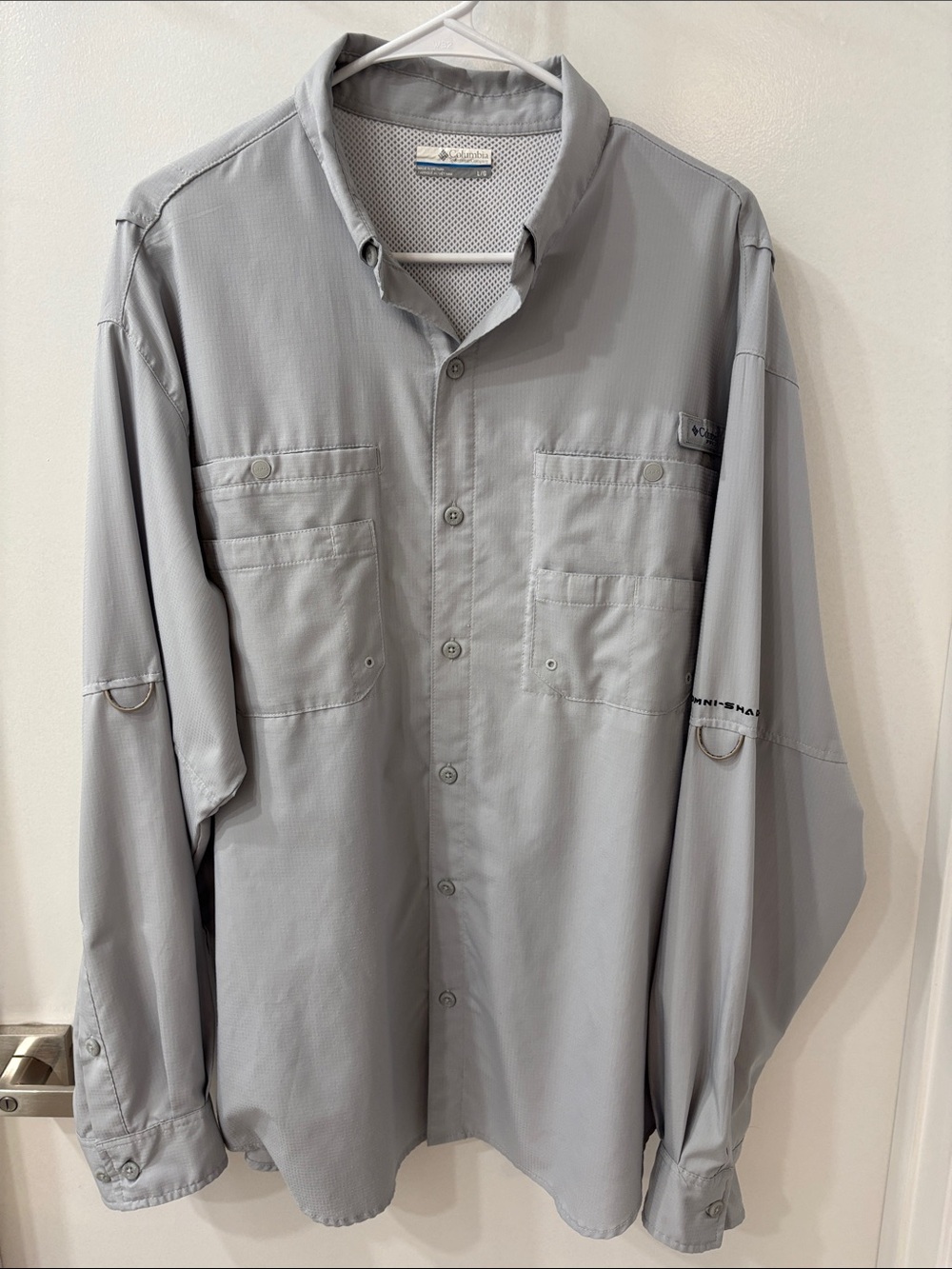 Columbia PFG Light Gray Mesh-Lined Shirt Large